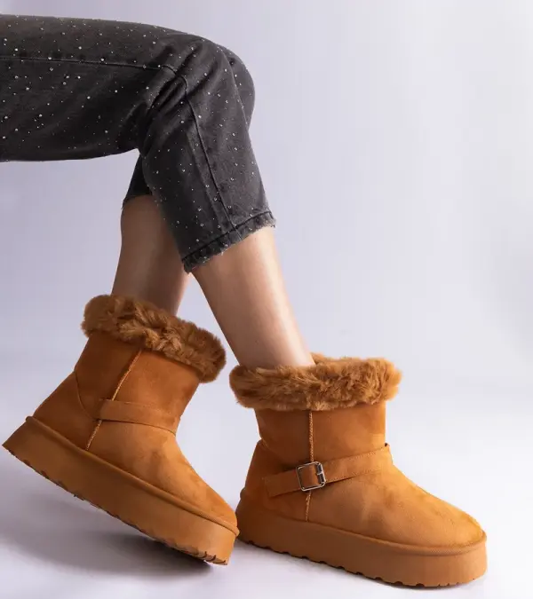 Gemre Gemre Brown insulated snow boots decorated with fur Iglesia