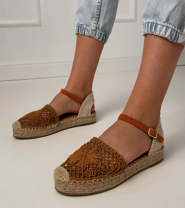 Gemre Gemre Brown Santos perforated espadrille sandals