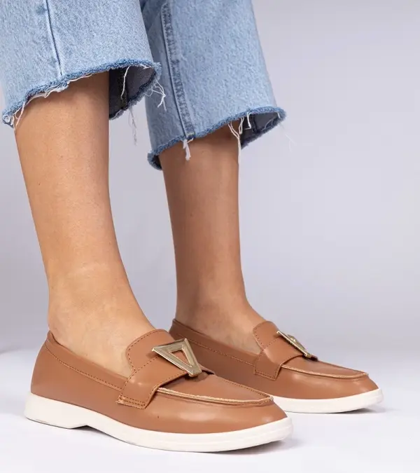 Gemre Gemre Brown women's loafers with an elegant Viletta decoration