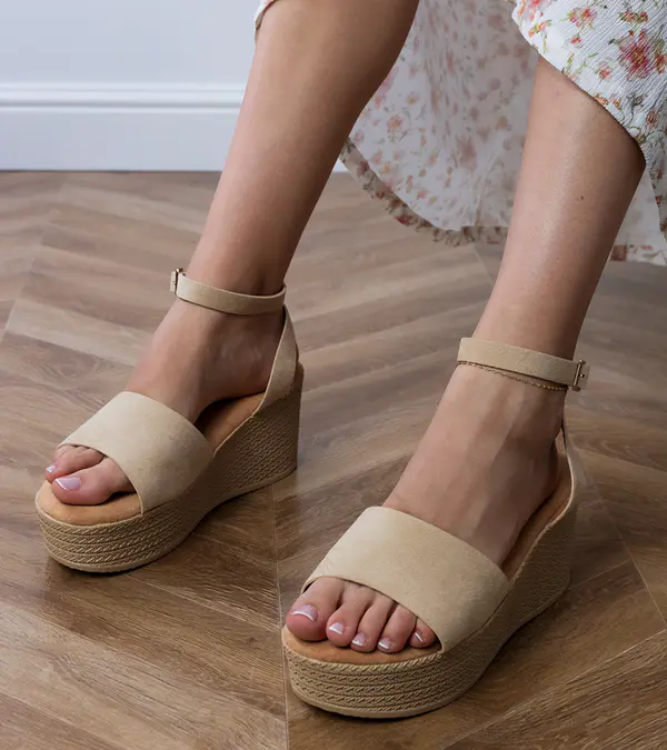 Gemre Gemre Dark beige eco-suede platform sandals Ganra