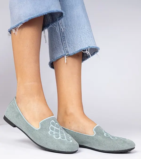 Gemre Gemre Green women's eco-suede ballet flats with embroidery Ronna