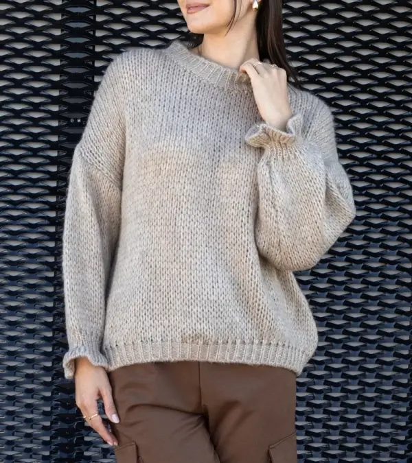 Gemre Gemre Light beige asymmetrical oversized sweater Castia