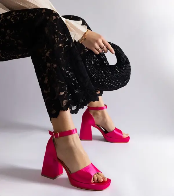 Gemre Gemre Pink satin block heel sandals Saucedo