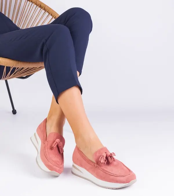 Gemre Gemre Pink women's platform loafers with Selerina embellishment