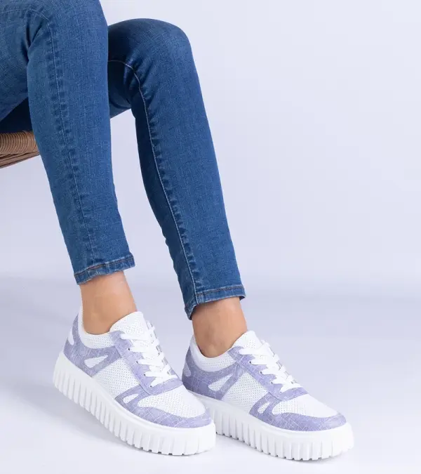 Gemre Gemre Purple lace-up sneakers on a chunky sole Lusinda