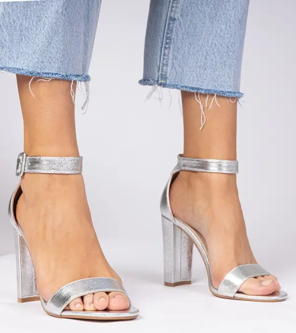 Gemre Gemre Silver block heel sandals with ankle strap Miledia