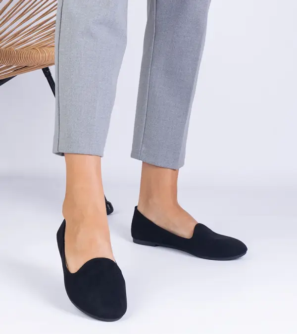 Gemre Gemre Valensia Black Classic Faux Suede Ballet Flats