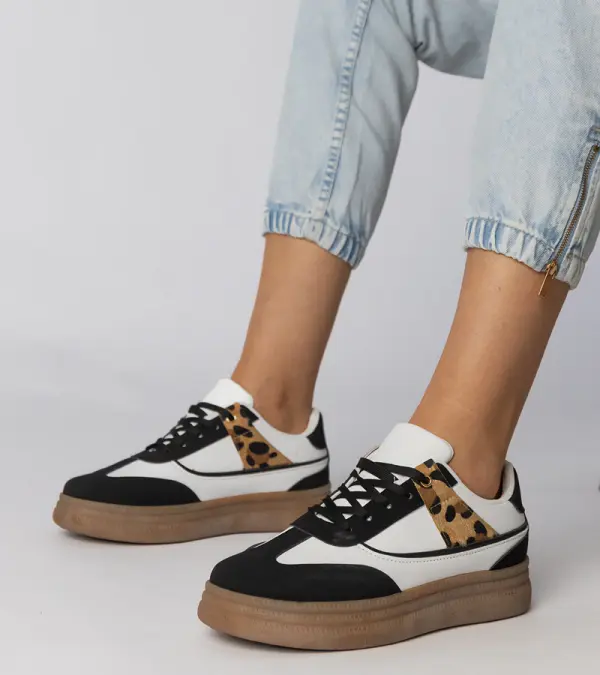Gemre Gemre White and black sneakers with leopard print detail Meril