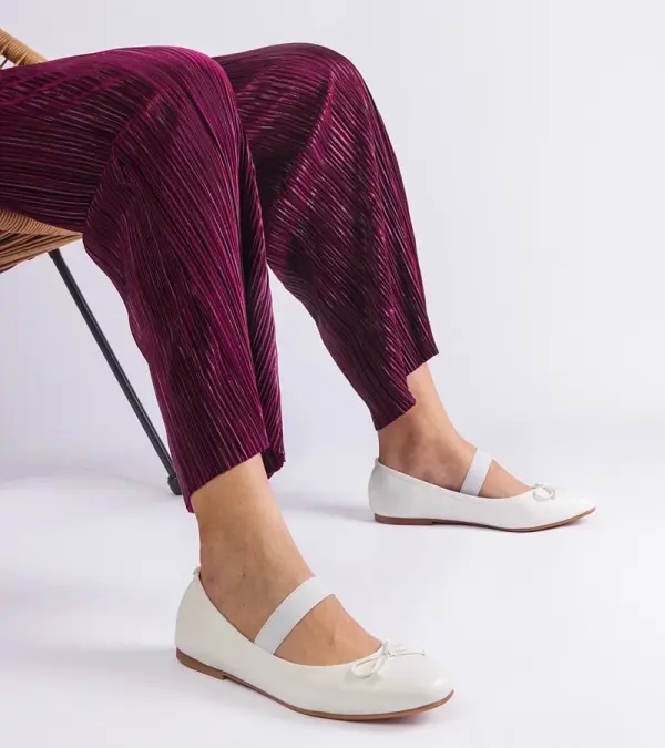 Gemre Gemre White ballet flats with elastic and decorative bow Newton