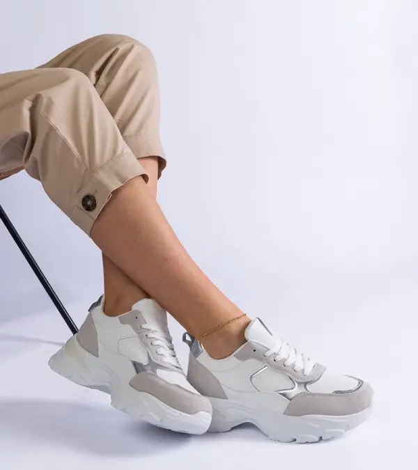 Gemre Gemre White sneakers on a chunky sole Torreza