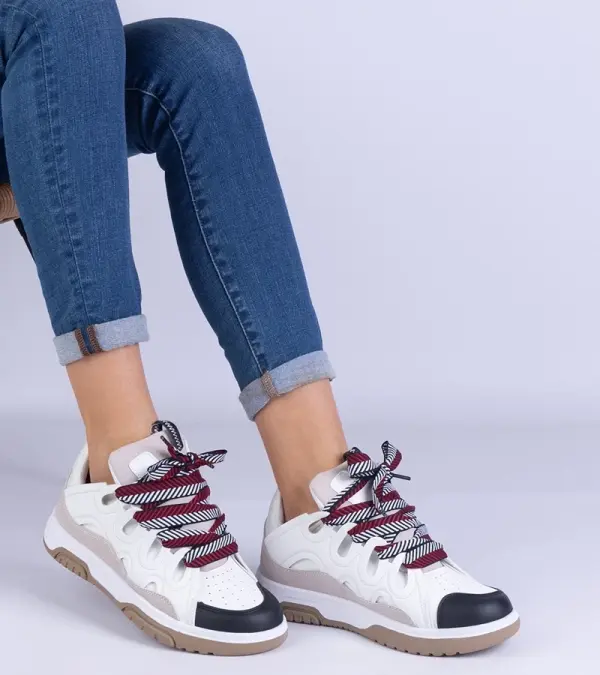 Gemre Gemre White women's sneakers with decorative lacing Grejs