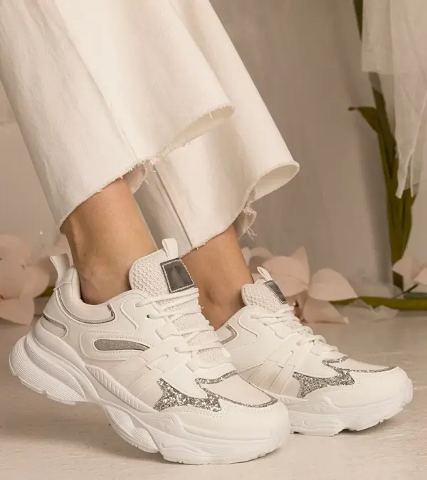 Gemre Gemre White women's sports sneakers with glitter Maleda