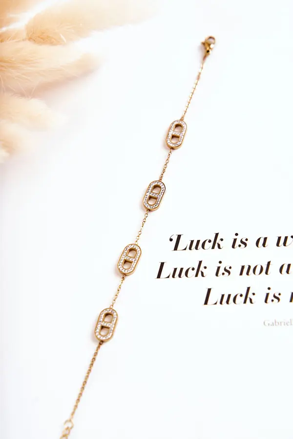 Glam Chic Glam Chic Bracelet On A Thick Chain Gold