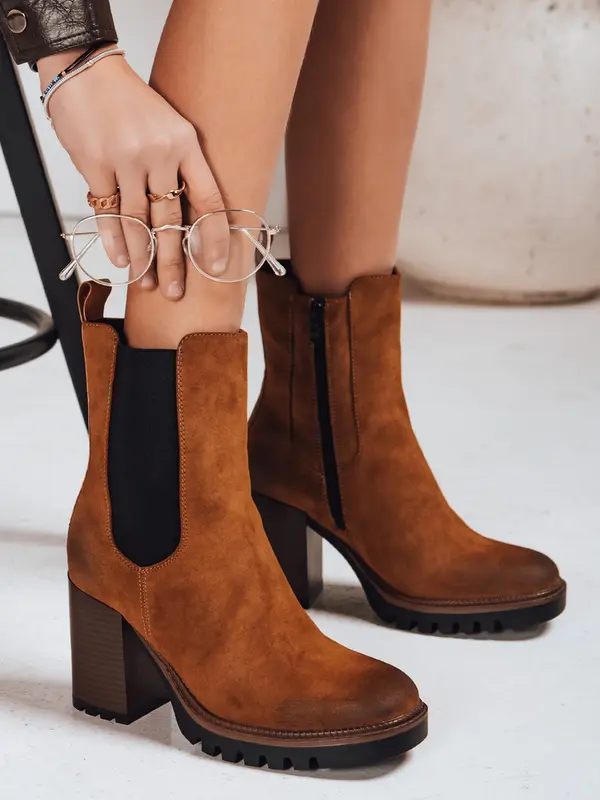 DStreet Gležnarji s peto