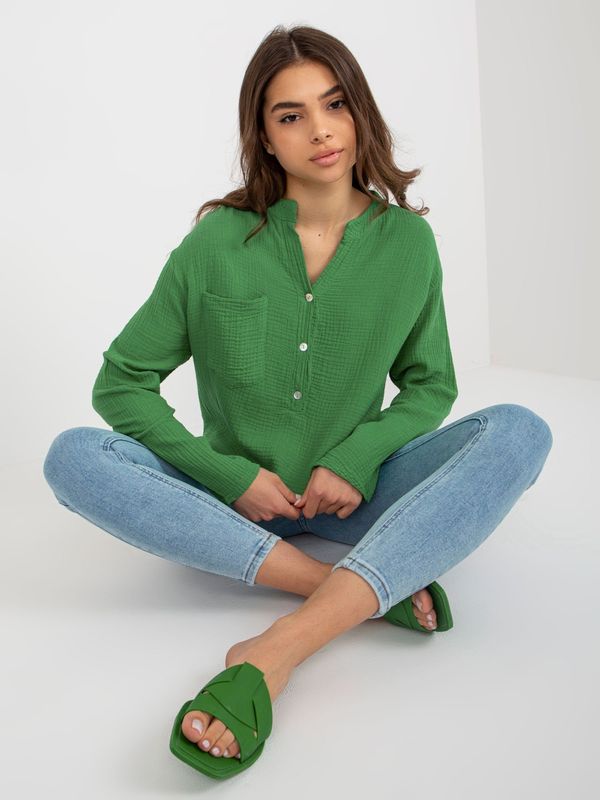 Fashionhunters Green loose shirt blouse from OCH BELLA