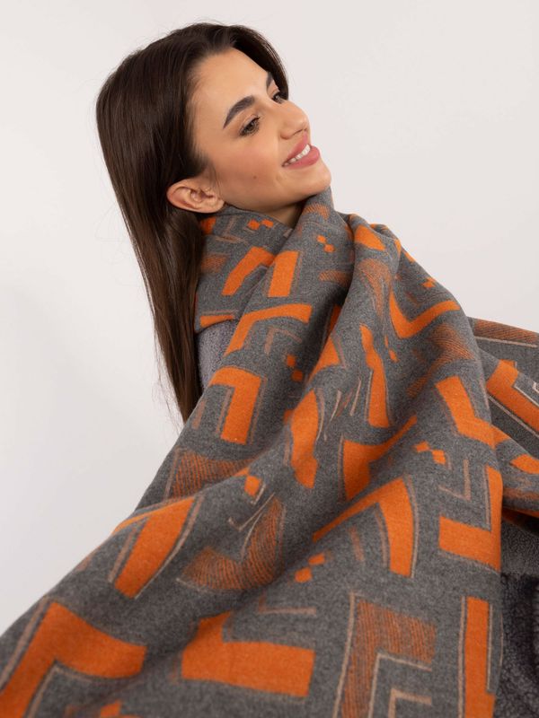 Fashionhunters Grey and orange women's scarf with fringe