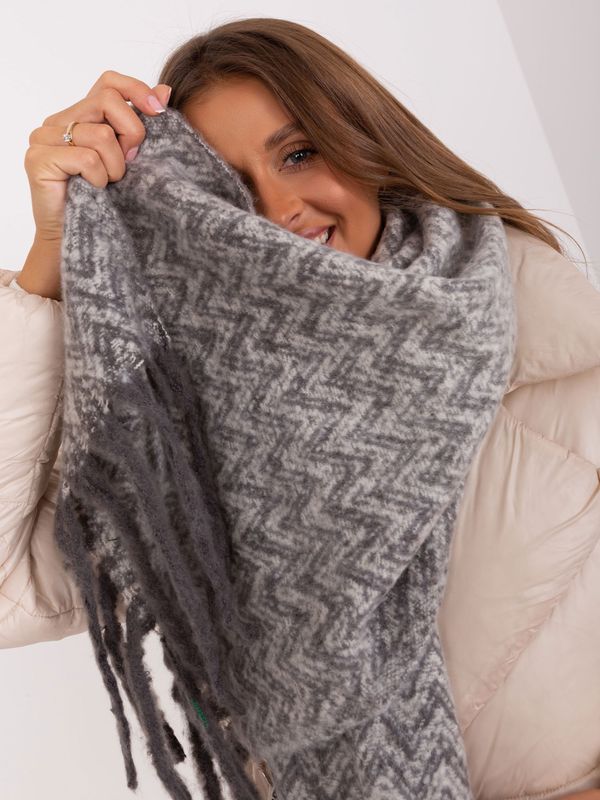 Fashionhunters Grey and white women's scarf with patterns