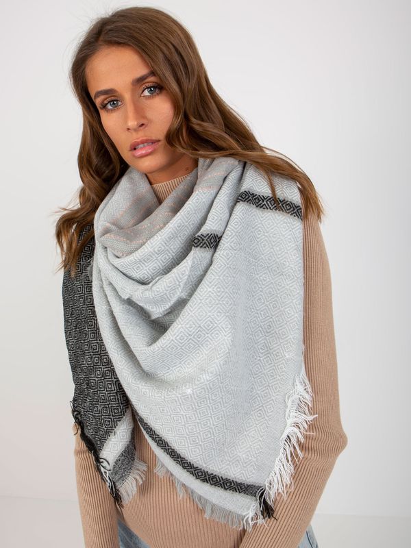 Fashionhunters Grey-black patterned women's scarf with wool