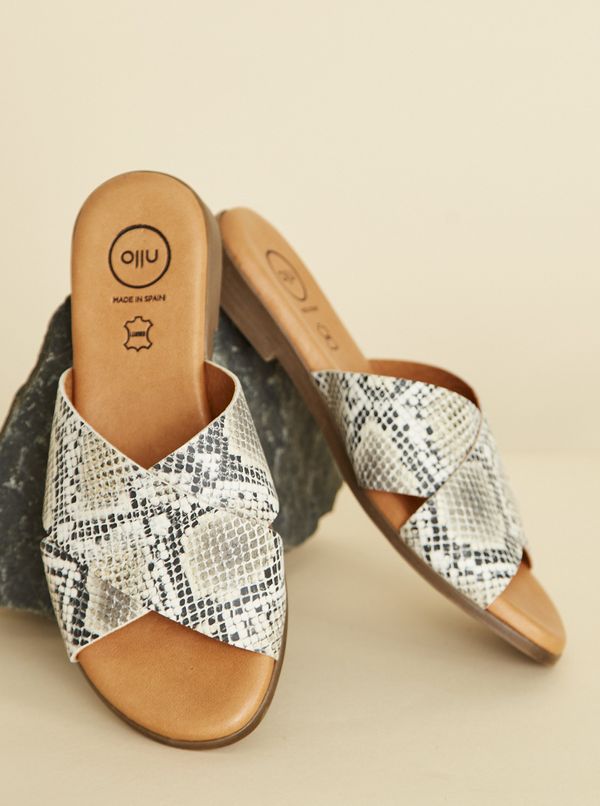 OJJU Grey leather slippers with snake pattern OJJU