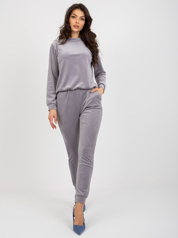 Fashionhunters Grey velour set with trousers from Brenda RUE PARIS