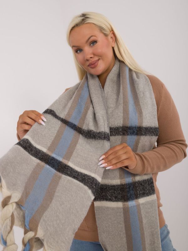 Fashionhunters Grey warm women's scarf made of thick knitted fabric with fringe