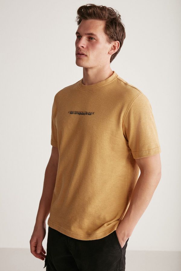 GRIMELANGE GRIMELANGE Frankie Men's Special Structured Textured Thick Fabric Printed 100% Cotton Beige T-shir