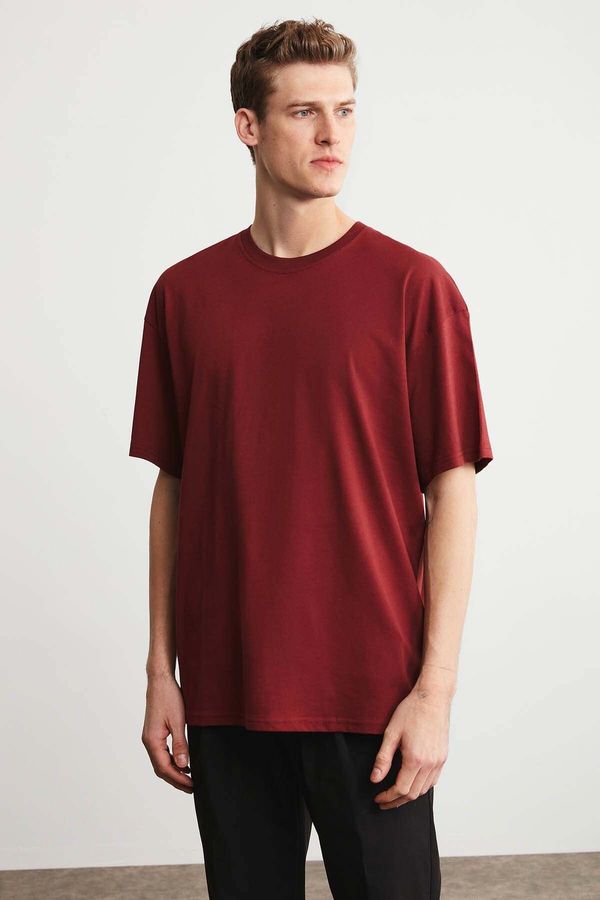 GRIMELANGE GRIMELANGE Jett Men's Oversize Fit 100% Organic Cotton Thick Textured Crew Neck Claret Red T-shirt