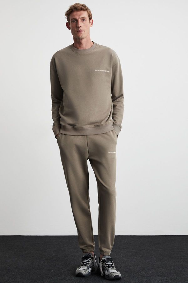 GRIMELANGE GRIMELANGE Marshall Men's Cotton Fleece Inside Embroidered Relaxed Mink Tracksuit Se