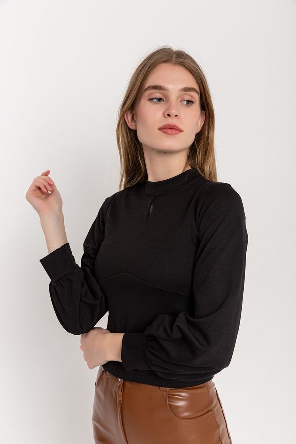 HAKKE HAKKE Balloon Front Drop Sleeve Crepe Blouse