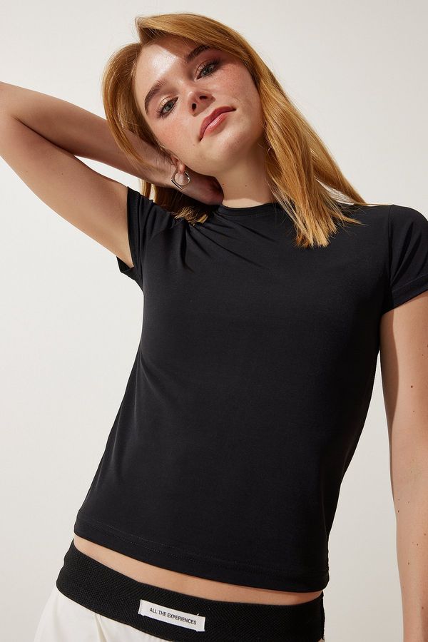 Happiness İstanbul Happiness İstanbul Women's Black Crew Neck Basic Sandy T-Shirt