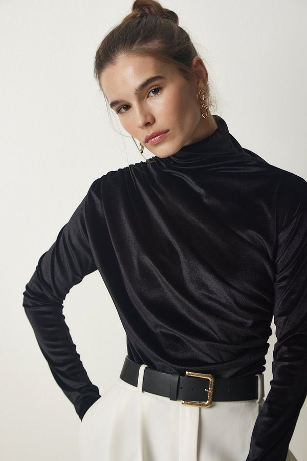 Happiness İstanbul Happiness İstanbul Women's Black Gathered Collar Stylish Velvet Blouse