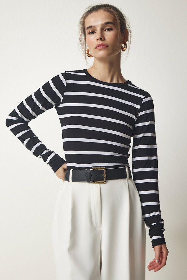 Happiness İstanbul Happiness İstanbul Women's Black Striped Knitted Blouse