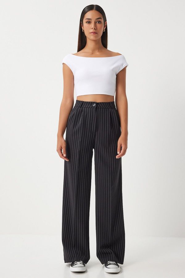 Happiness İstanbul Happiness İstanbul Women's Black Thin Striped Masculine Palazzo Trousers