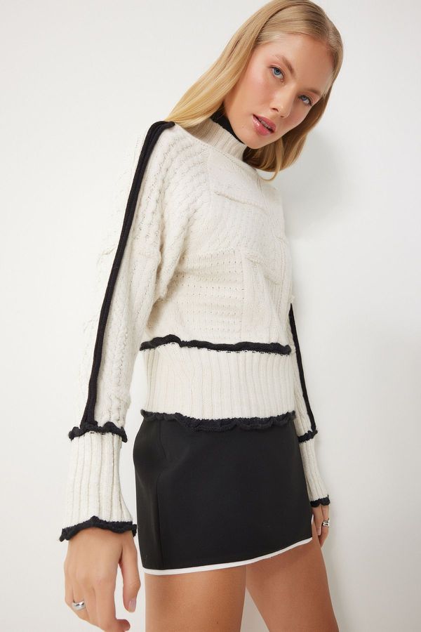 Happiness İstanbul Happiness İstanbul Women's Bone Black Contrast Color Detailed Textured Knitwear Sweater
