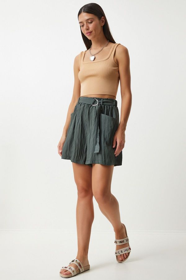 Happiness İstanbul Happiness İstanbul Women's Dark Khaki Belted City Length Woven Shorts