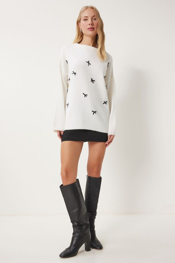Happiness İstanbul Happiness İstanbul Women's Ecru Bow Detail Oversize Knitwear Sweater
