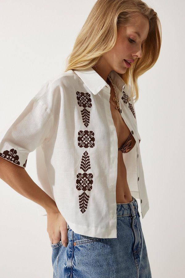 Happiness İstanbul Happiness İstanbul Women's Ecru Embroidered Short Linen Shirt RG0009