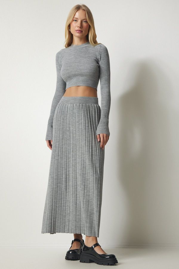Happiness İstanbul Happiness İstanbul Women's Gray Ribbed Knitwear Crop Skirt Suit