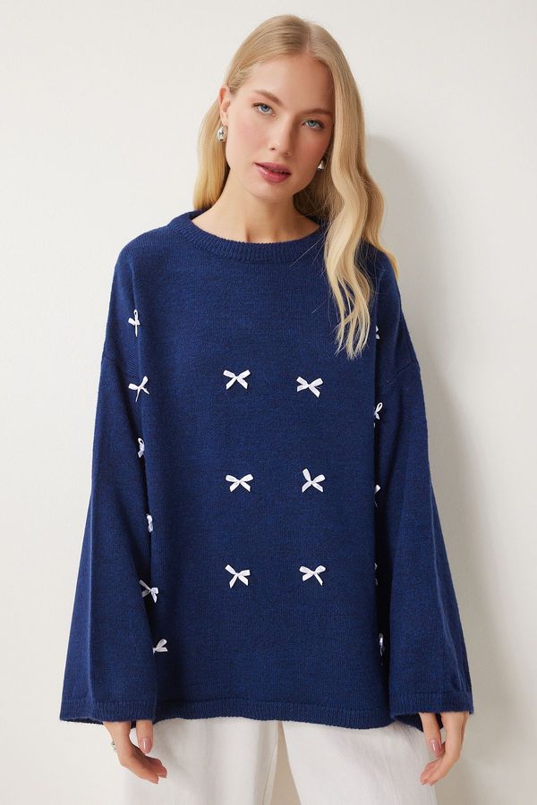Happiness İstanbul Happiness İstanbul Women's Navy Blue Bow Detail Oversize Knitwear Sweater