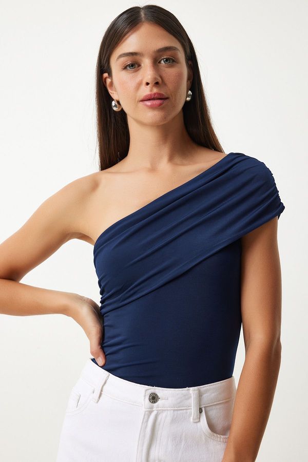 Happiness İstanbul Happiness İstanbul Women's Navy Blue One Shoulder Gathered Knitted Blouse