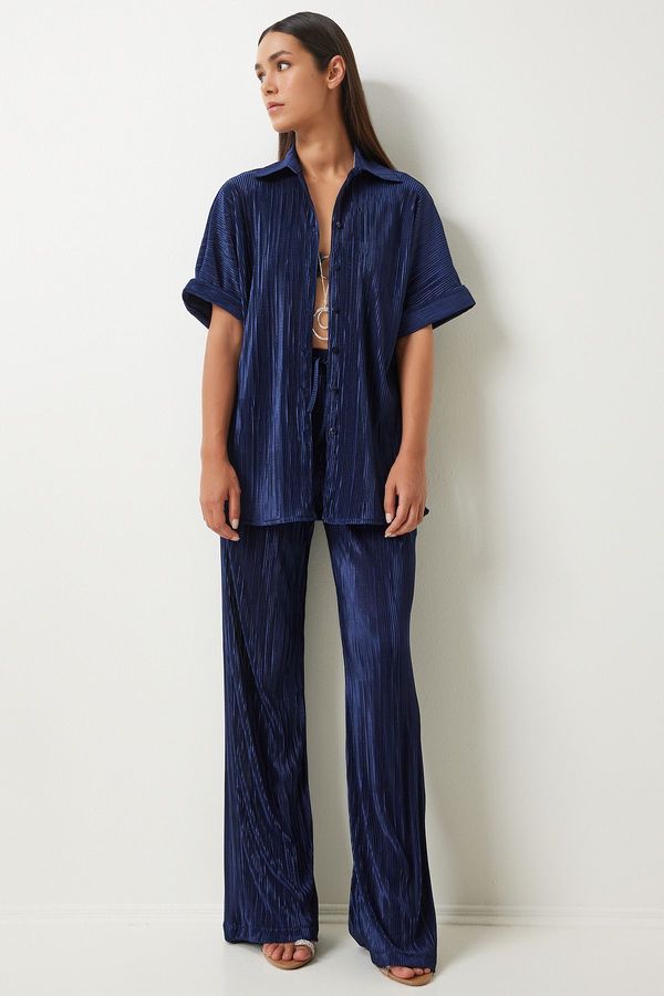 Happiness İstanbul Happiness İstanbul Women's Navy Blue Pleated Shirt and Trousers Set