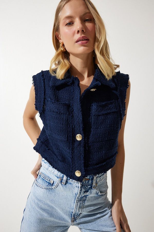 Happiness İstanbul Happiness İstanbul Women's Navy Blue Stylish Buttoned Patterned Crop Tweed Vest