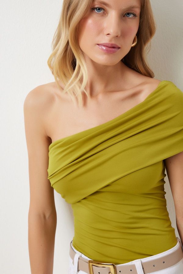 Happiness İstanbul Happiness İstanbul Women's Oil Green One Shoulder Gathered Knitted Blouse