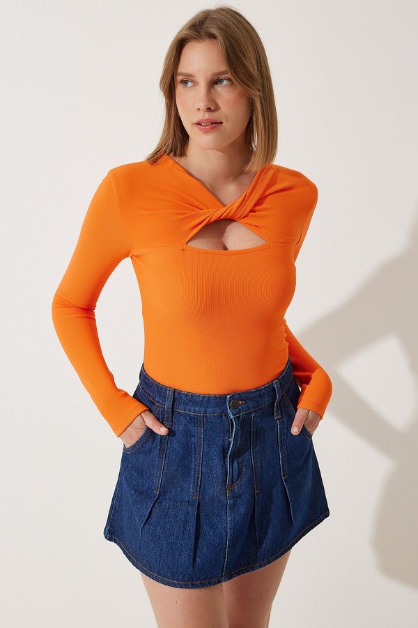 Happiness İstanbul Happiness İstanbul Women's Orange Cut Out Detailed Ribbed Knitted Blouse