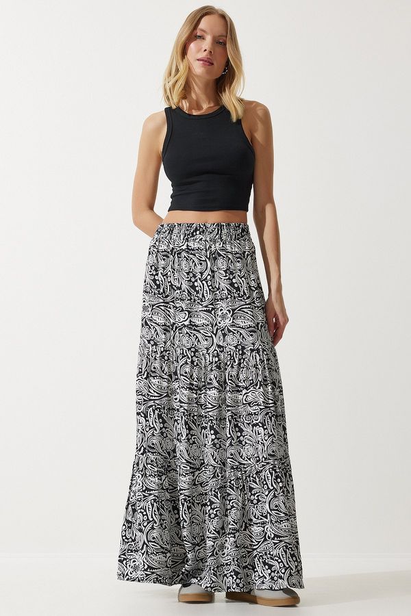 Happiness İstanbul Happiness İstanbul Women's White Black Floral Patterned Flounce Viscose Skirt