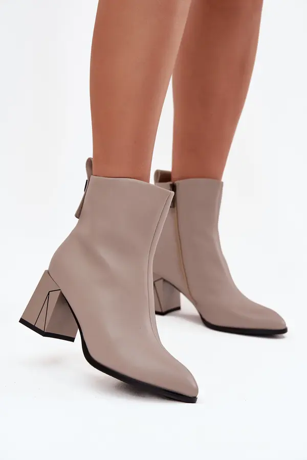 VINCEZA Insulated heeled ankle boots made of genuine leather Vinceza