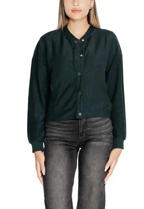 Street One Jopica Street One