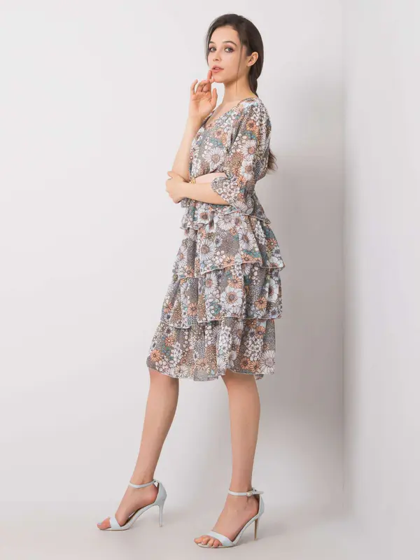 Fashionhunters Kaki obleka s cvetličnimi vzorci