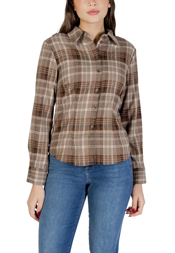 Jacqueline de Yong Karirasta srajca Jacqueline De Yong