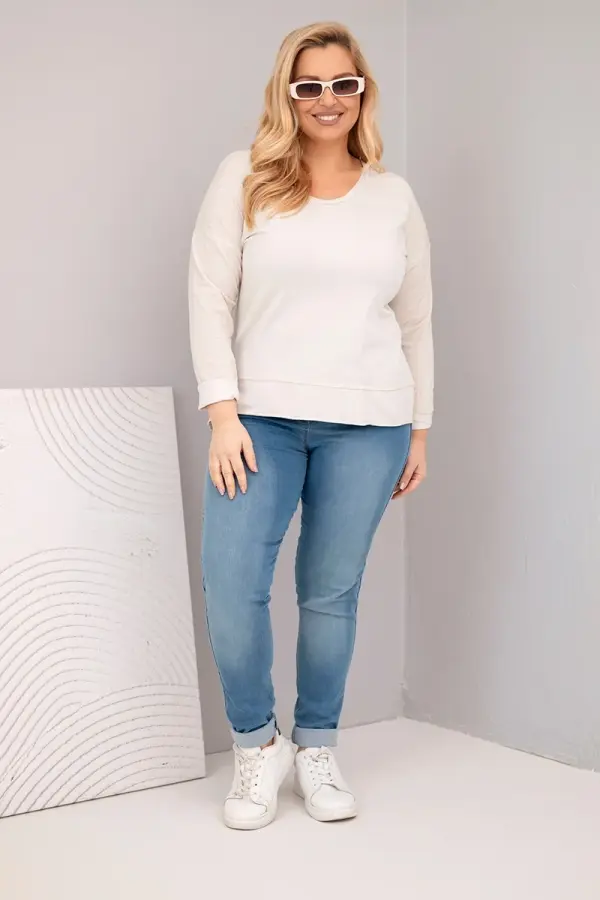 Kesi Włoski Kesi Plus Size top z V-izrezom in daljšim hrbtom